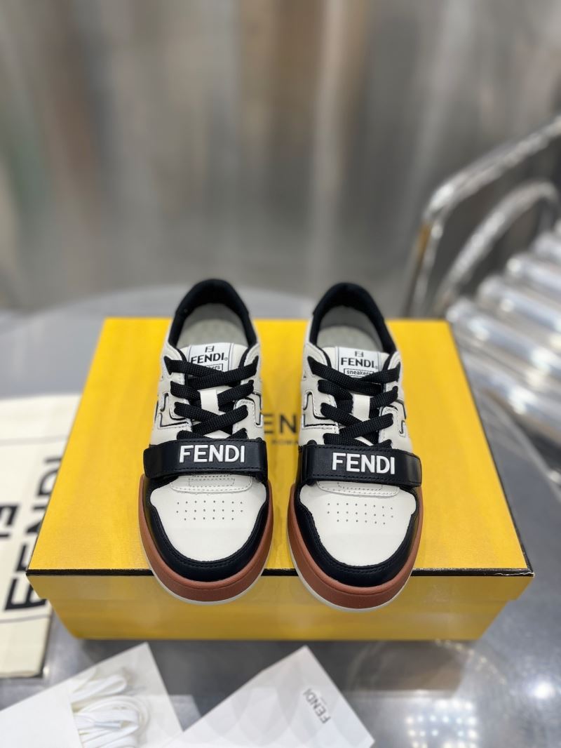 Fendi Low Shoes